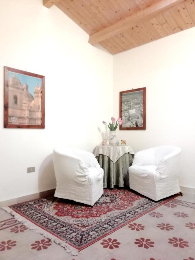 Maride Holiday Noto Bagian luar foto